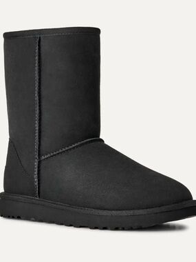 UGG Classic Short Black Boots
